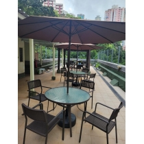 商業客戶訂購產品系列 戶外傢具餐桌椅連太陽傘 (IS7602)