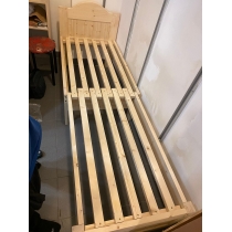 兒童皇國 松木實木伸縮床 小朋友床 *60-150cm (不包床褥)(IS6756)