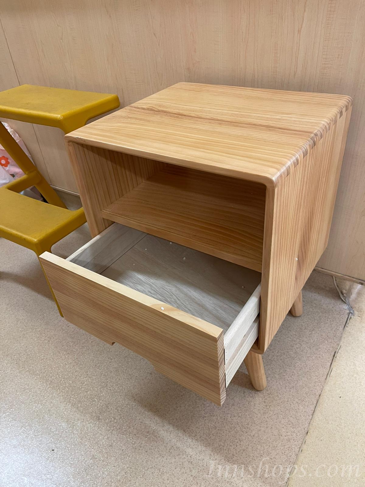 芬蘭實木松木系列 原木小型床頭櫃/茶几 40cm (IS8314)