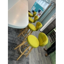 商業客戶訂購產品系列 北歐 BAR CHAIR 木架款可旋轉 (IS6725)