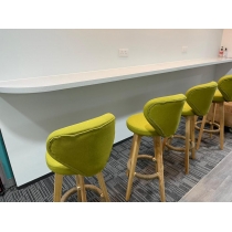 商業客戶訂購產品系列 北歐 BAR CHAIR 木架款可旋轉 (IS6725)