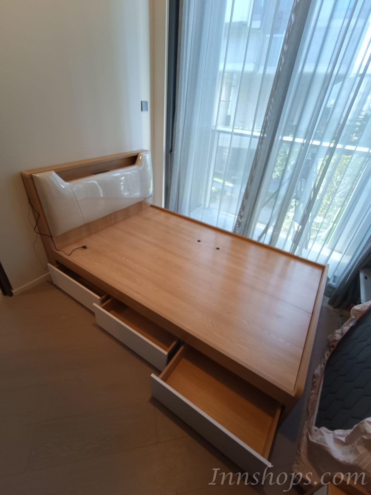 北歐儲物床 雙人床 床頭櫃(不包床褥)125*205*94;40*50*45cm (IS8825)