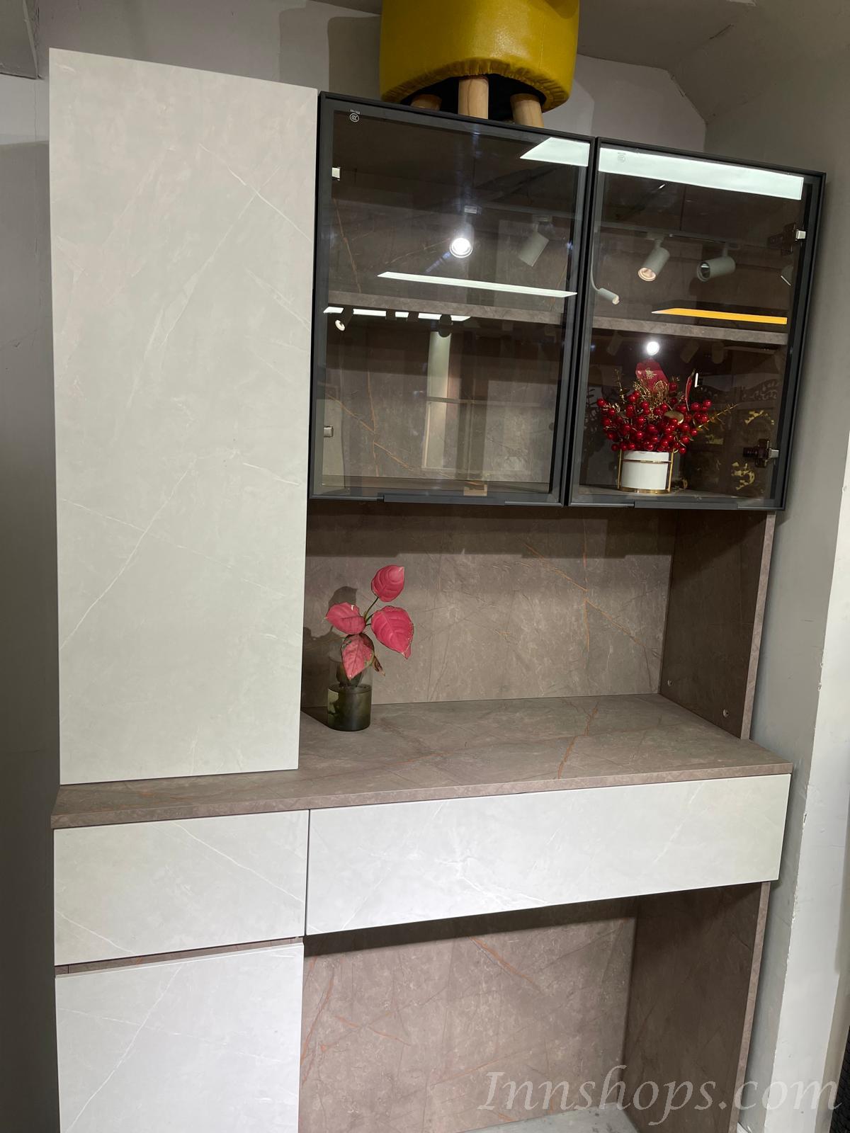 （陳列品餐邊櫃一個~自取$1000,送貨安裝另加$1200，W120*D42*H200CM)(IS9023)